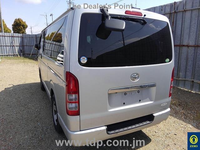 TOYOTA HIACE 2012 Image 3