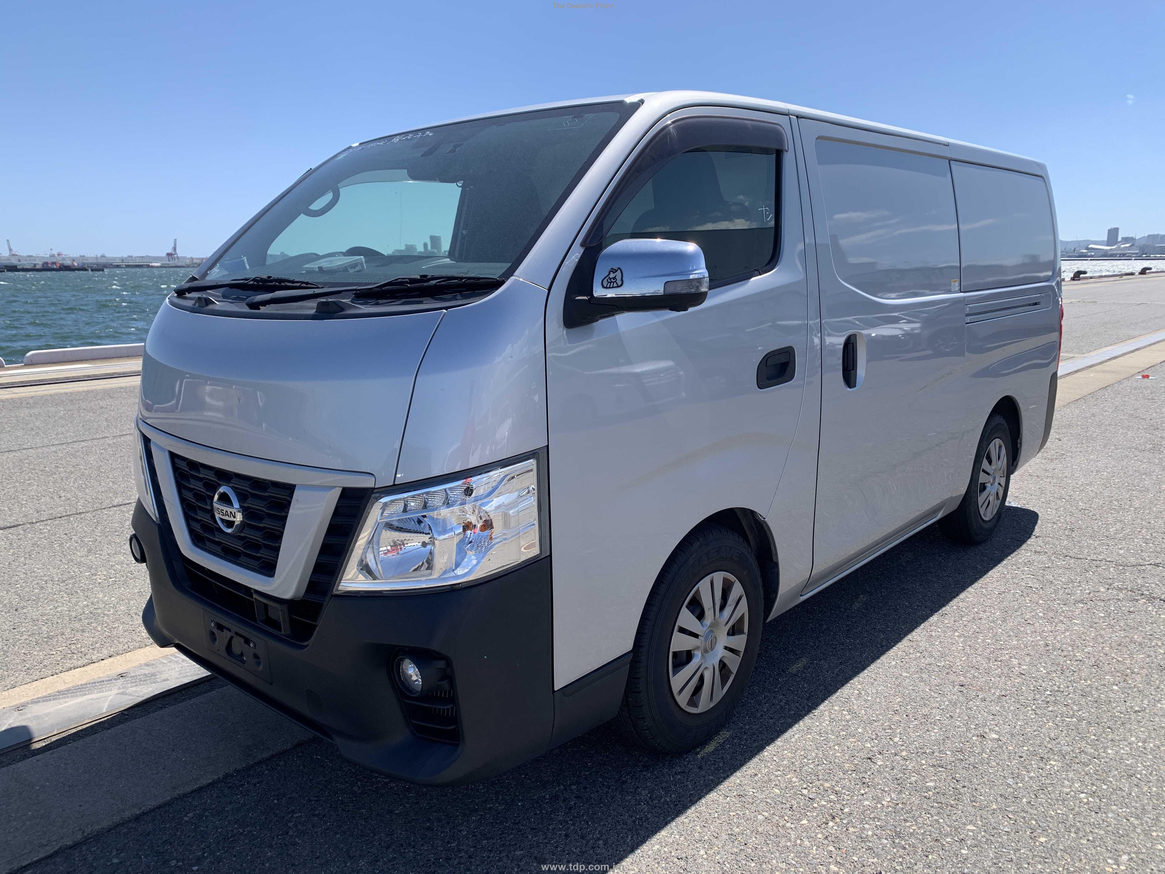 NISSAN NV350 CARAVAN 2019 Image 9