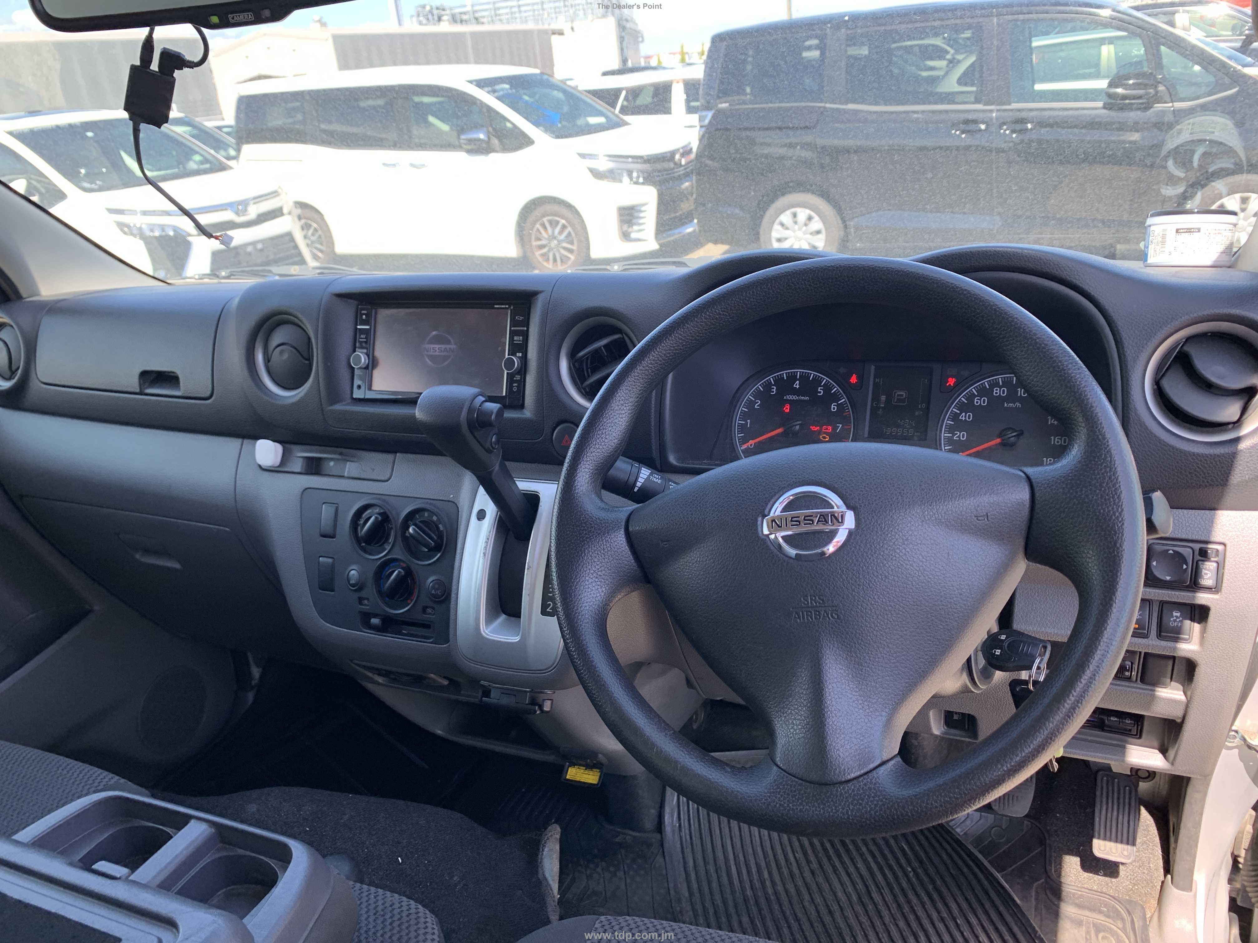 NISSAN NV350 CARAVAN 2019 Image 10