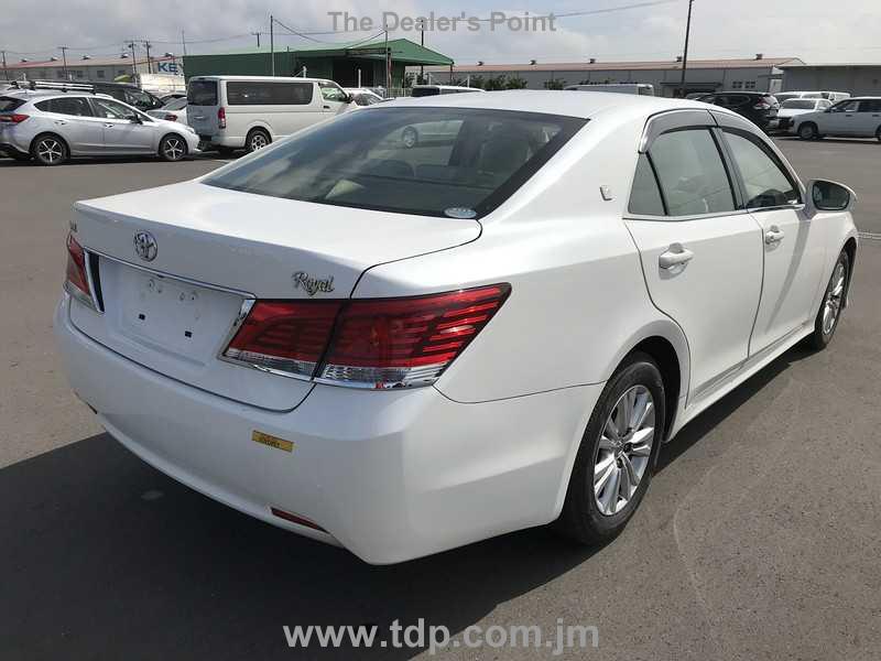 TOYOTA CROWN 2018 Image 22