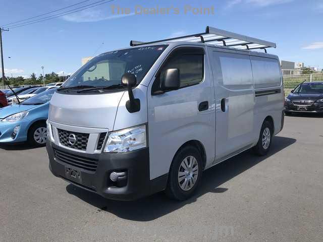 NISSAN NV350 CARAVAN 2015 Image 7