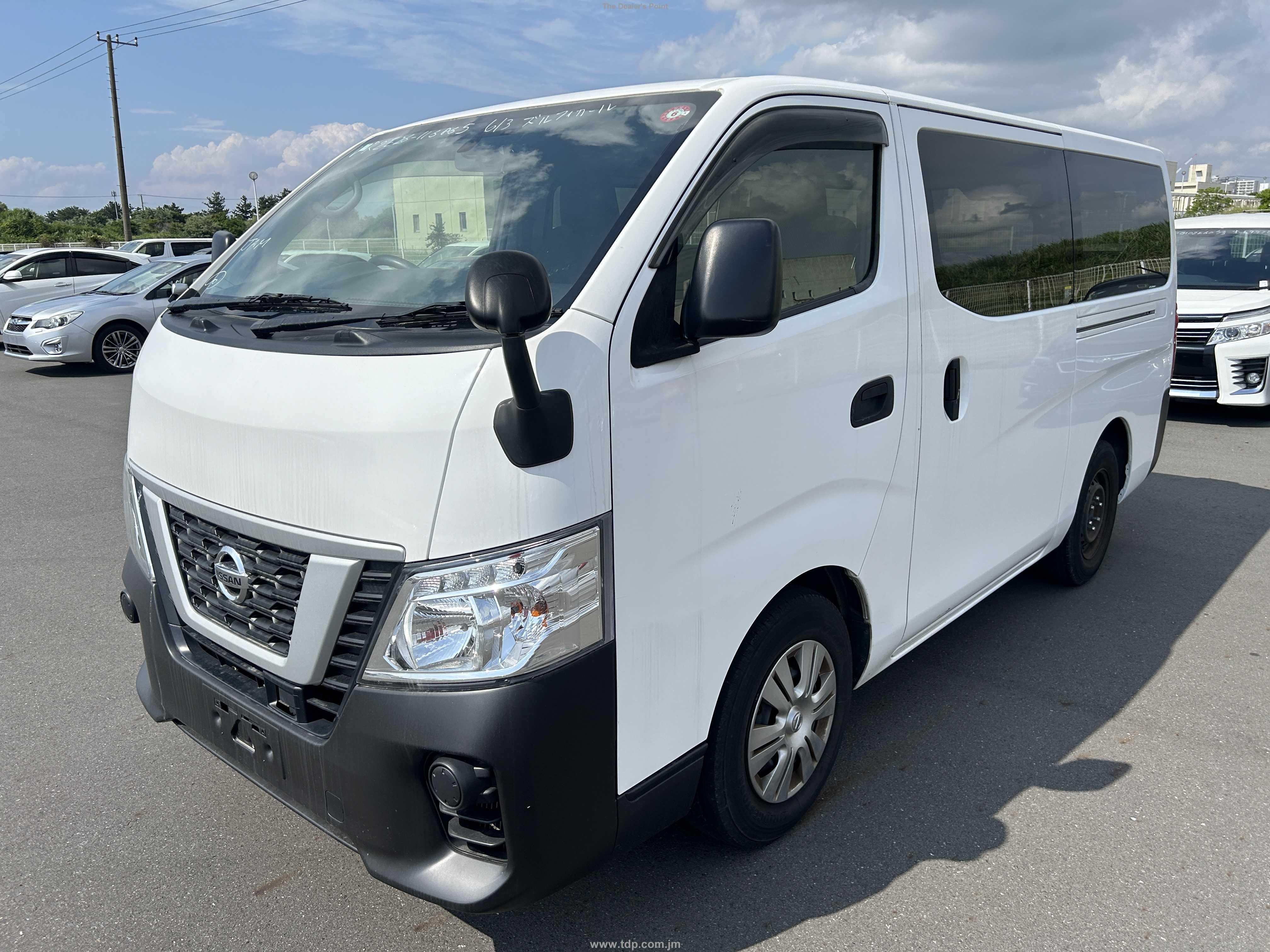 NISSAN NV350 CARAVAN 2019 Image 12