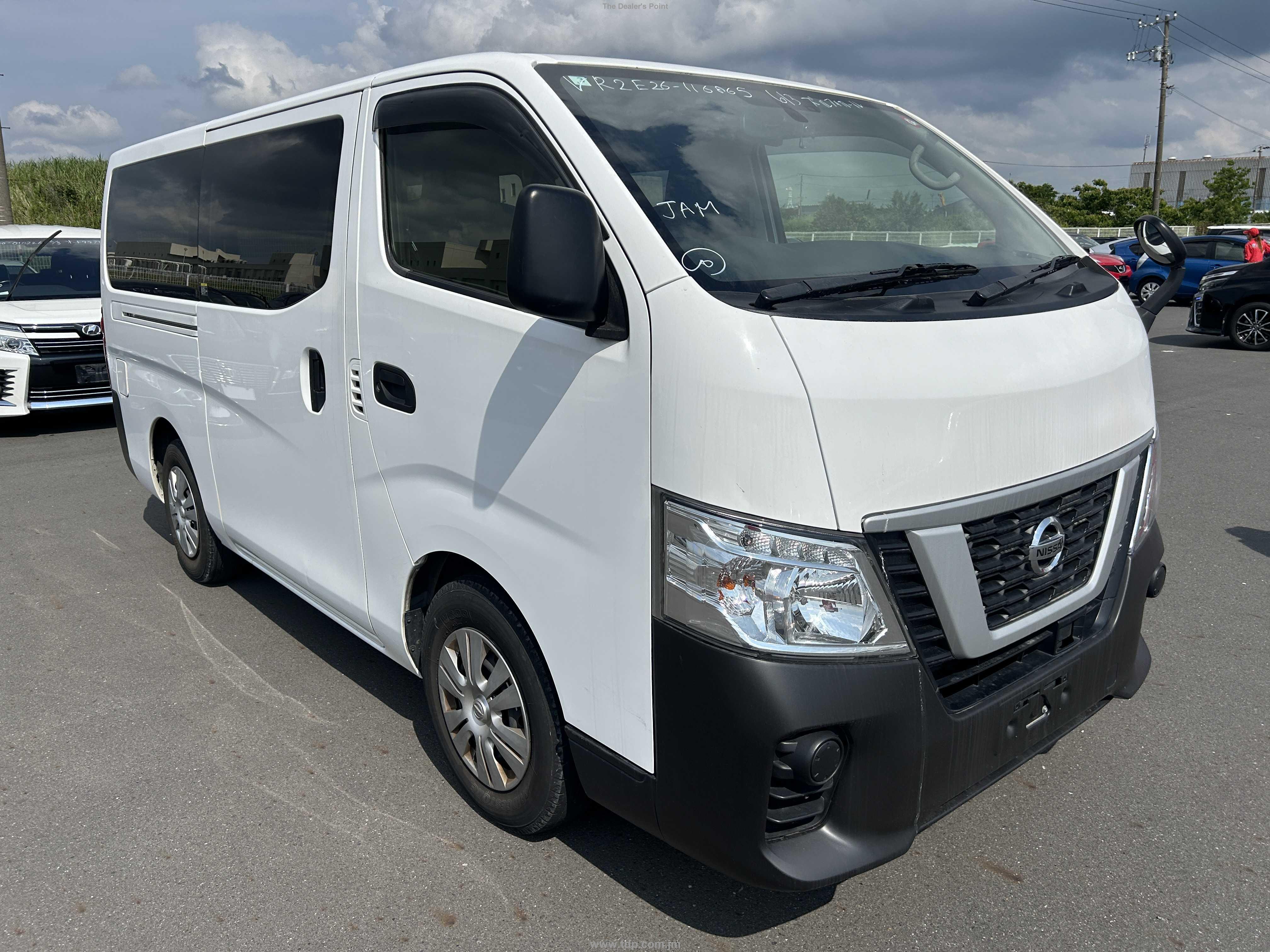 NISSAN NV350 CARAVAN 2019 Image 19