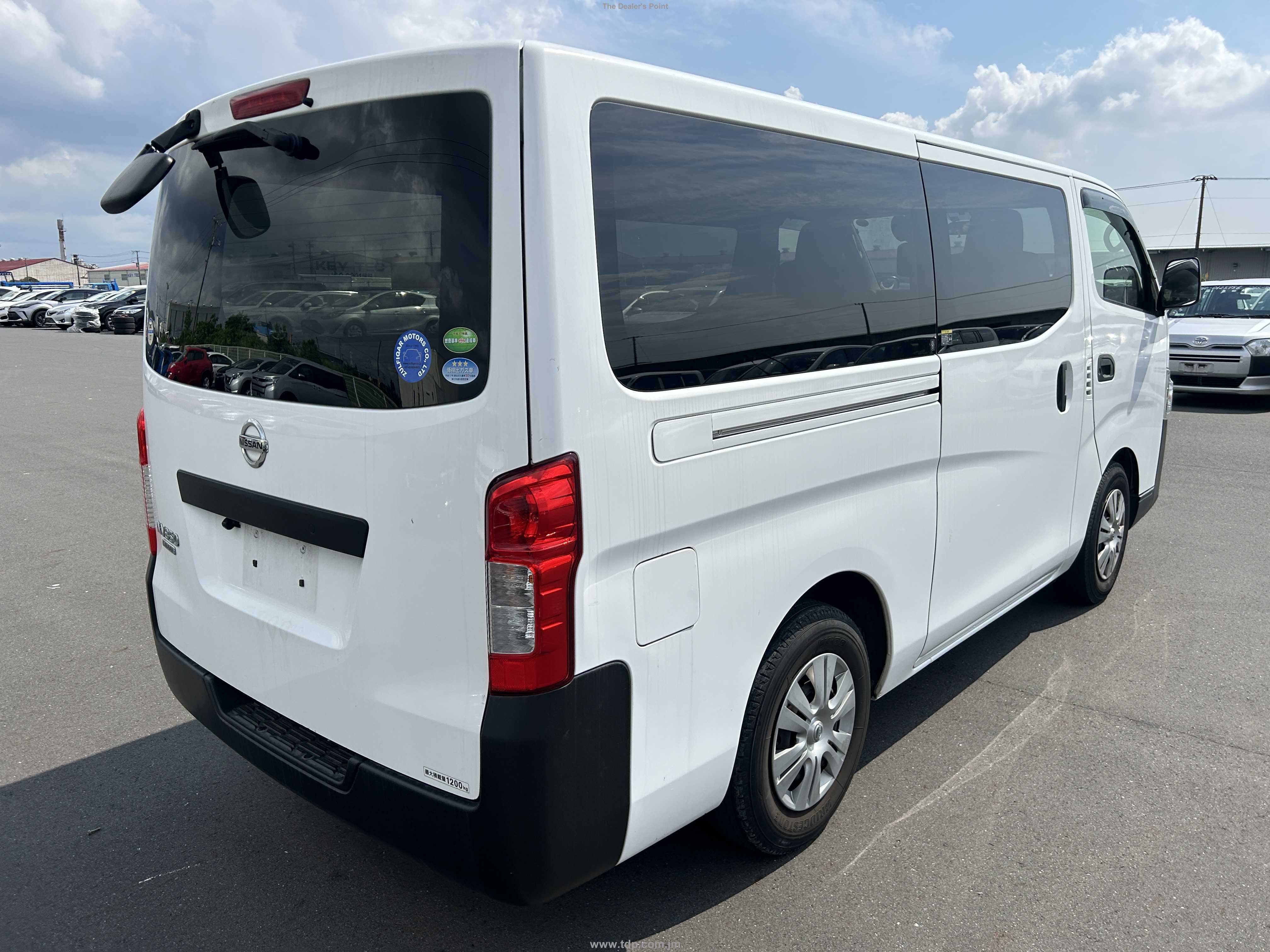 NISSAN NV350 CARAVAN 2019 Image 20