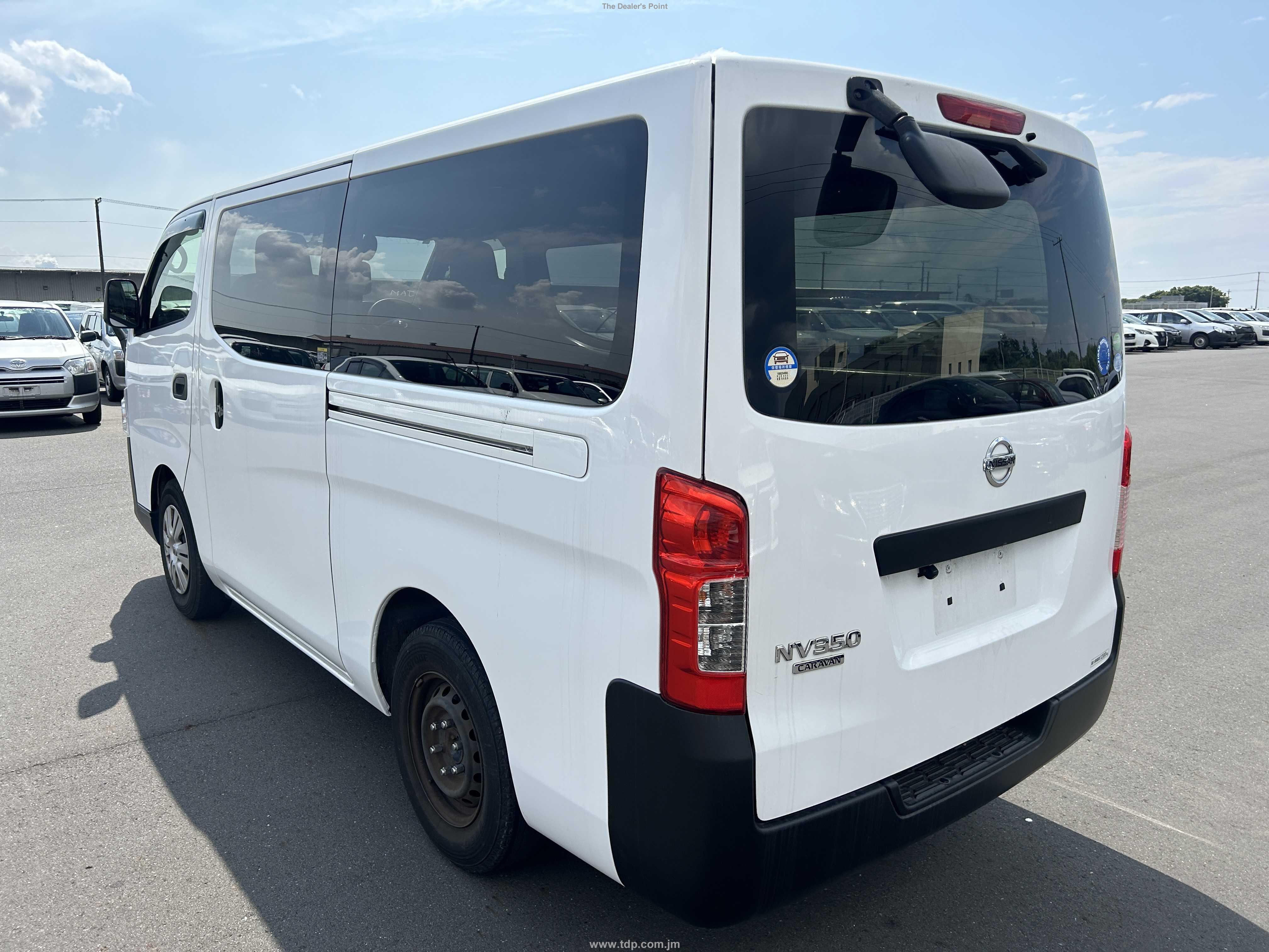 NISSAN NV350 CARAVAN 2019 Image 21