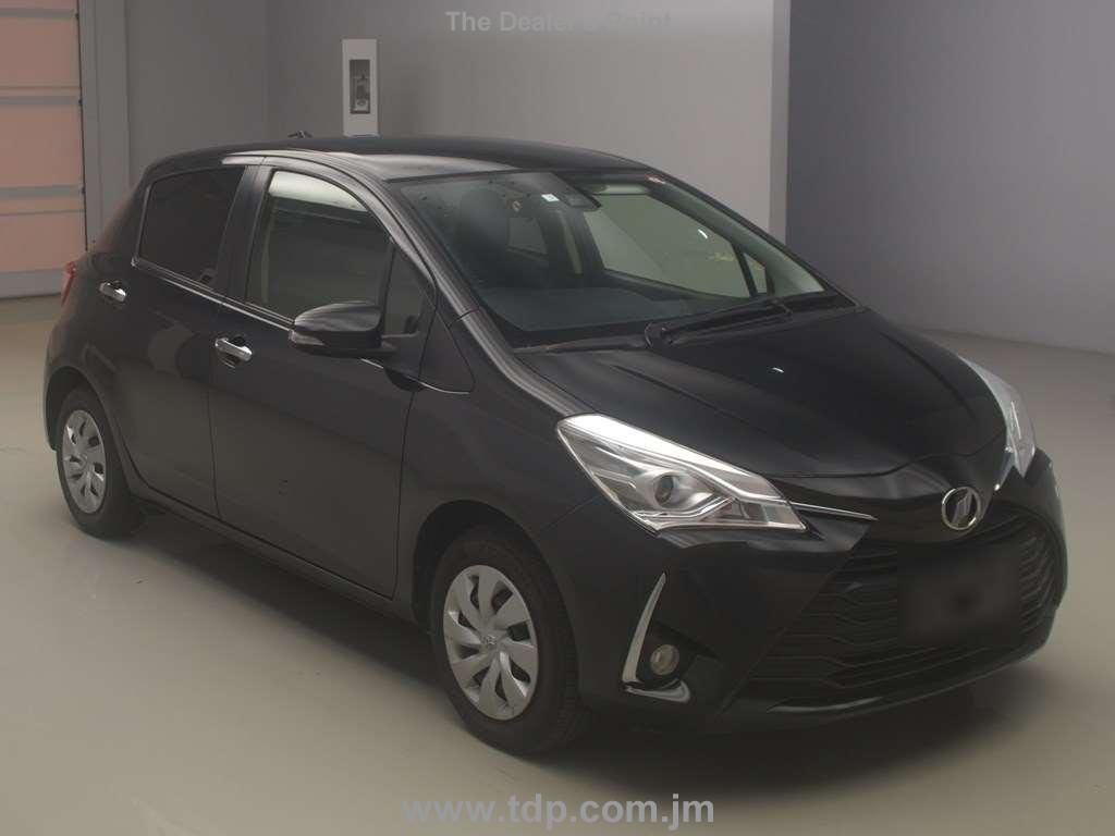 TOYOTA VITZ 2019 Image 3