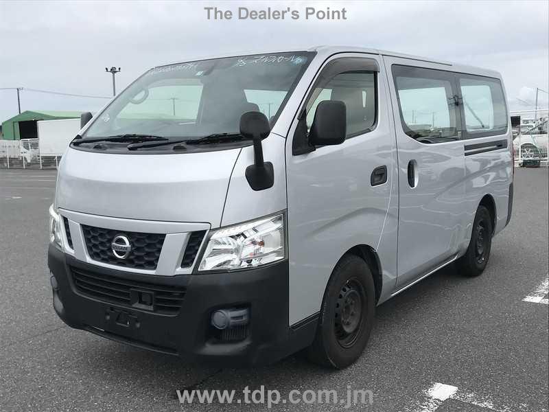 NISSAN NV350 CARAVAN 2017 Image 2