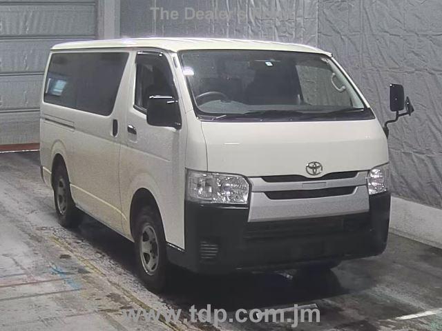 TOYOTA HIACE 2018 Image 7