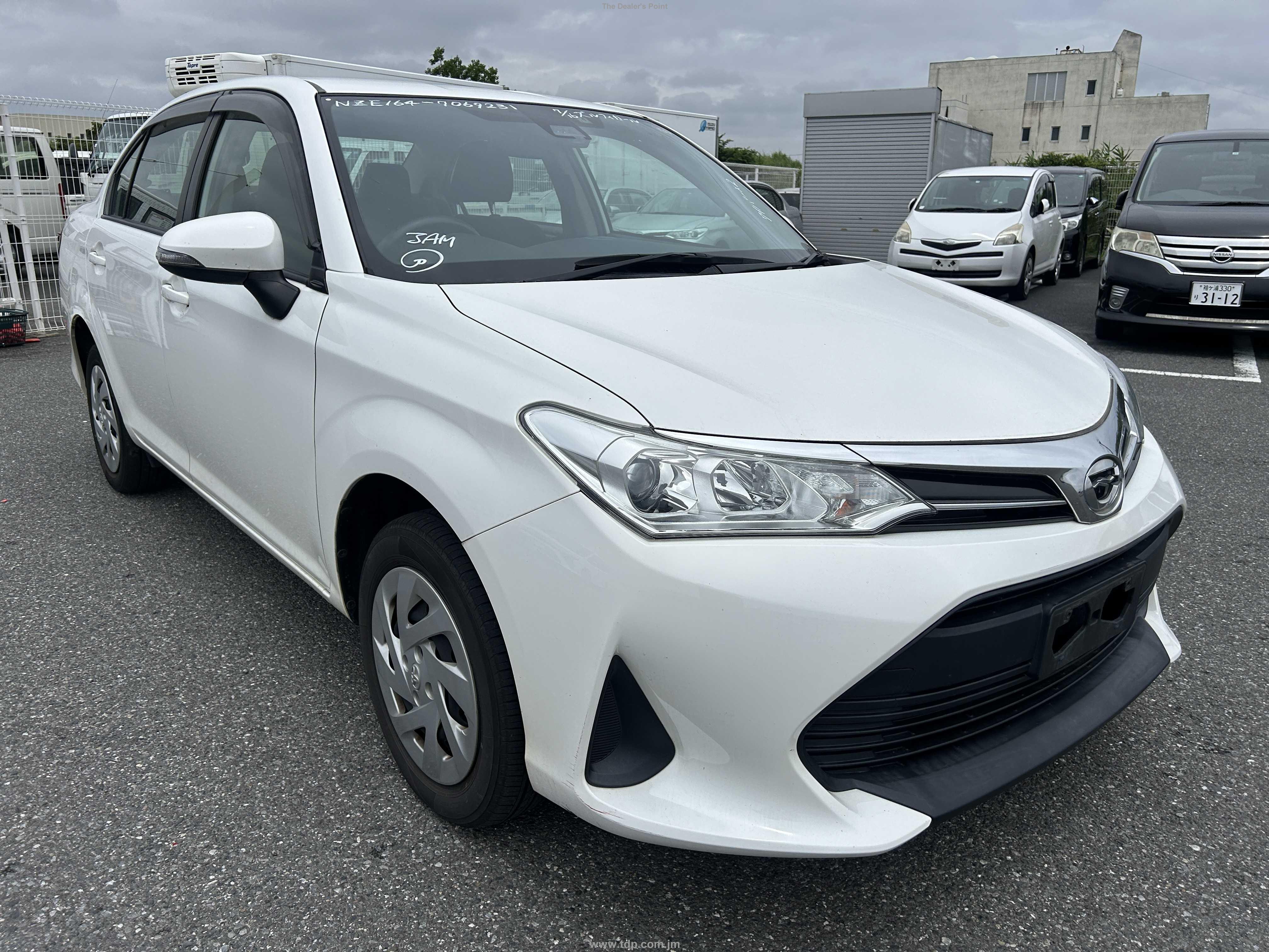 TOYOTA COROLLA AXIO 2019 Image 2