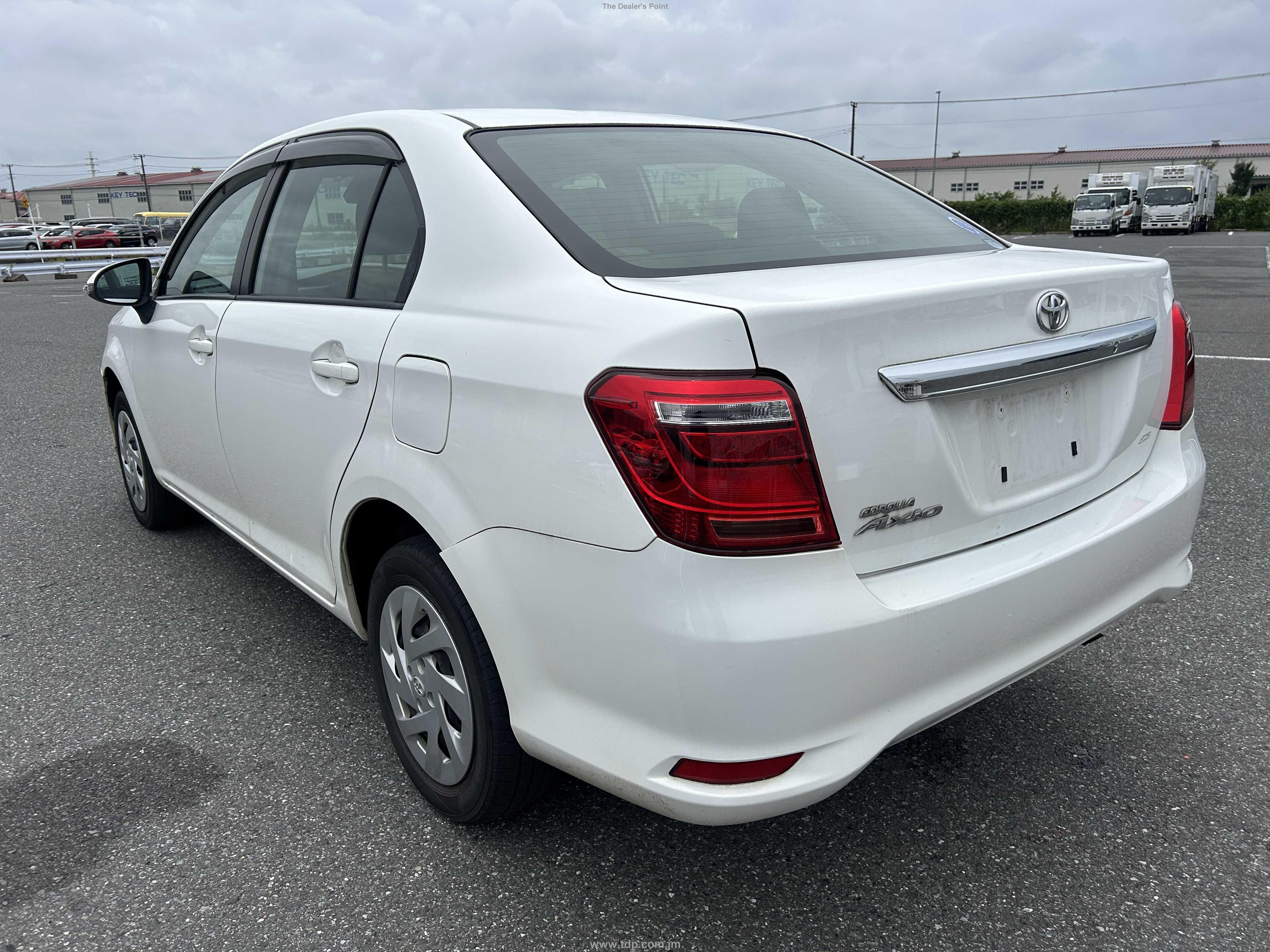 TOYOTA COROLLA AXIO 2019 Image 4