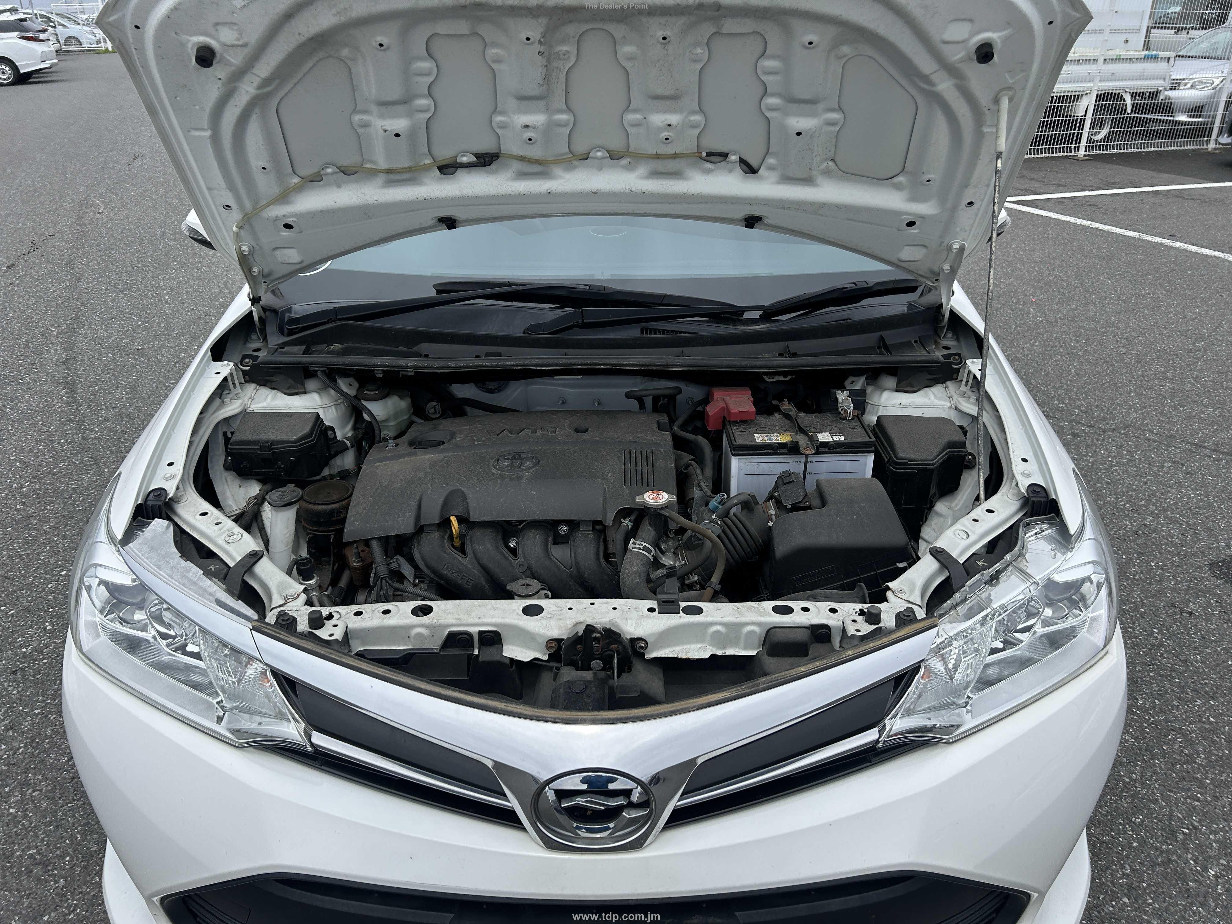 TOYOTA COROLLA AXIO 2019 Image 9