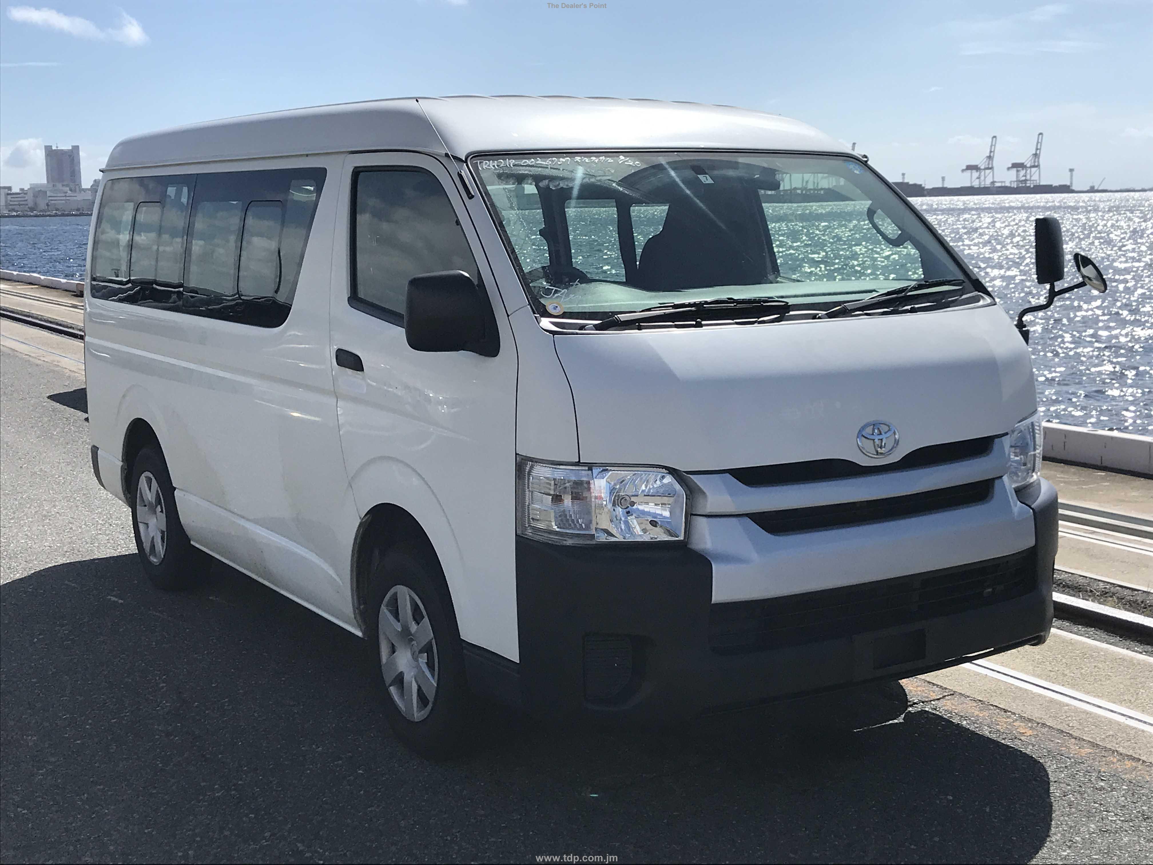 TOYOTA HIACE WAGON 2017 Image 8