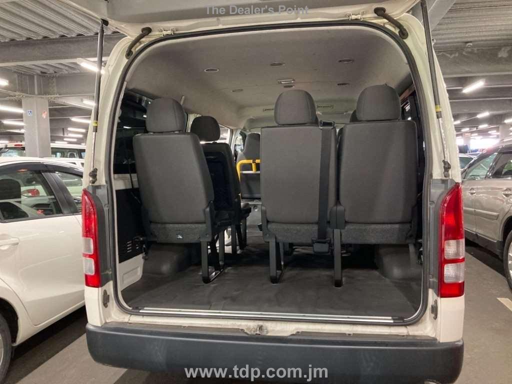 TOYOTA HIACE WAGON 2018 Image 11