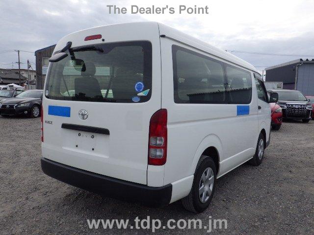 TOYOTA HIACE WAGON 2017 Image 12