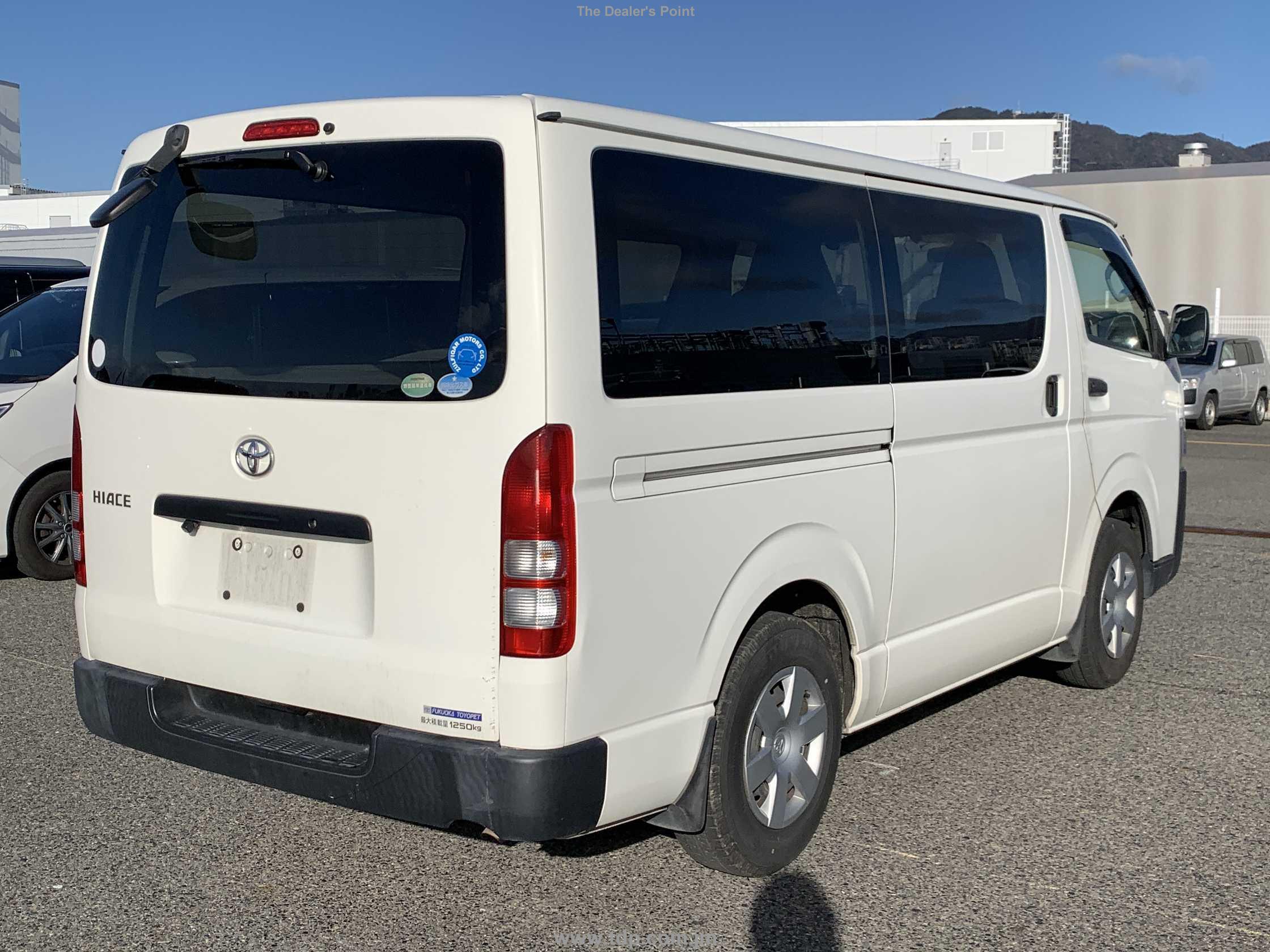 TOYOTA HIACE 2017 Image 23